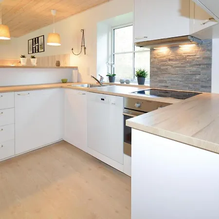 Ferienhaus Three-bedroom Holiday In